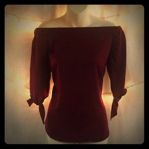 Off te shoulder burgundy blouse